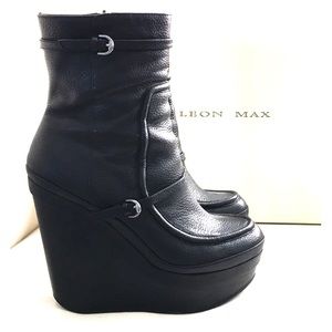 LEON MAX Black Frankle Wedge Boots ✨